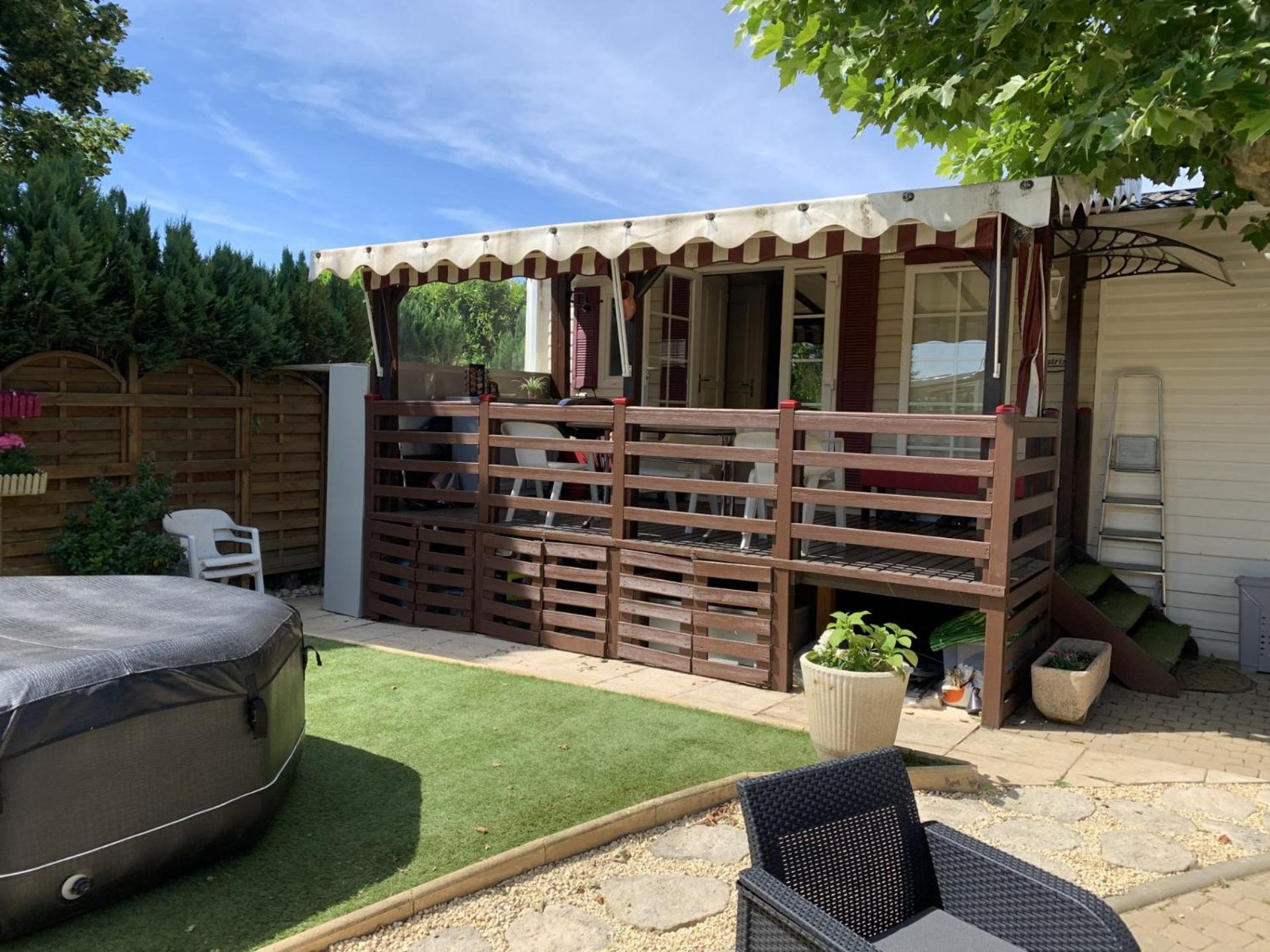 Campsite Havre De Paix Bord De Saone Avec Jacuzzi Massieux
